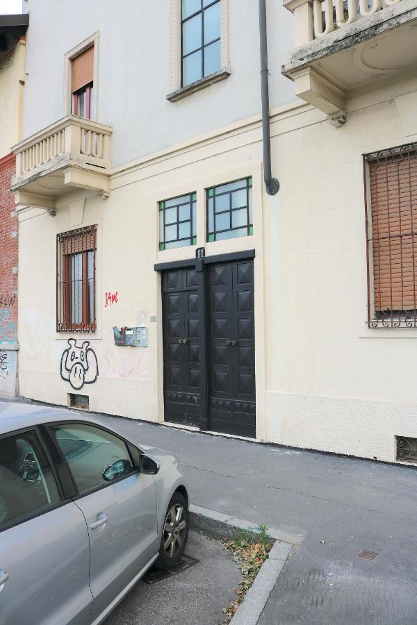 Lovely Navigli Studio With Balcony - Via Carlo Torre Milano Esterno foto